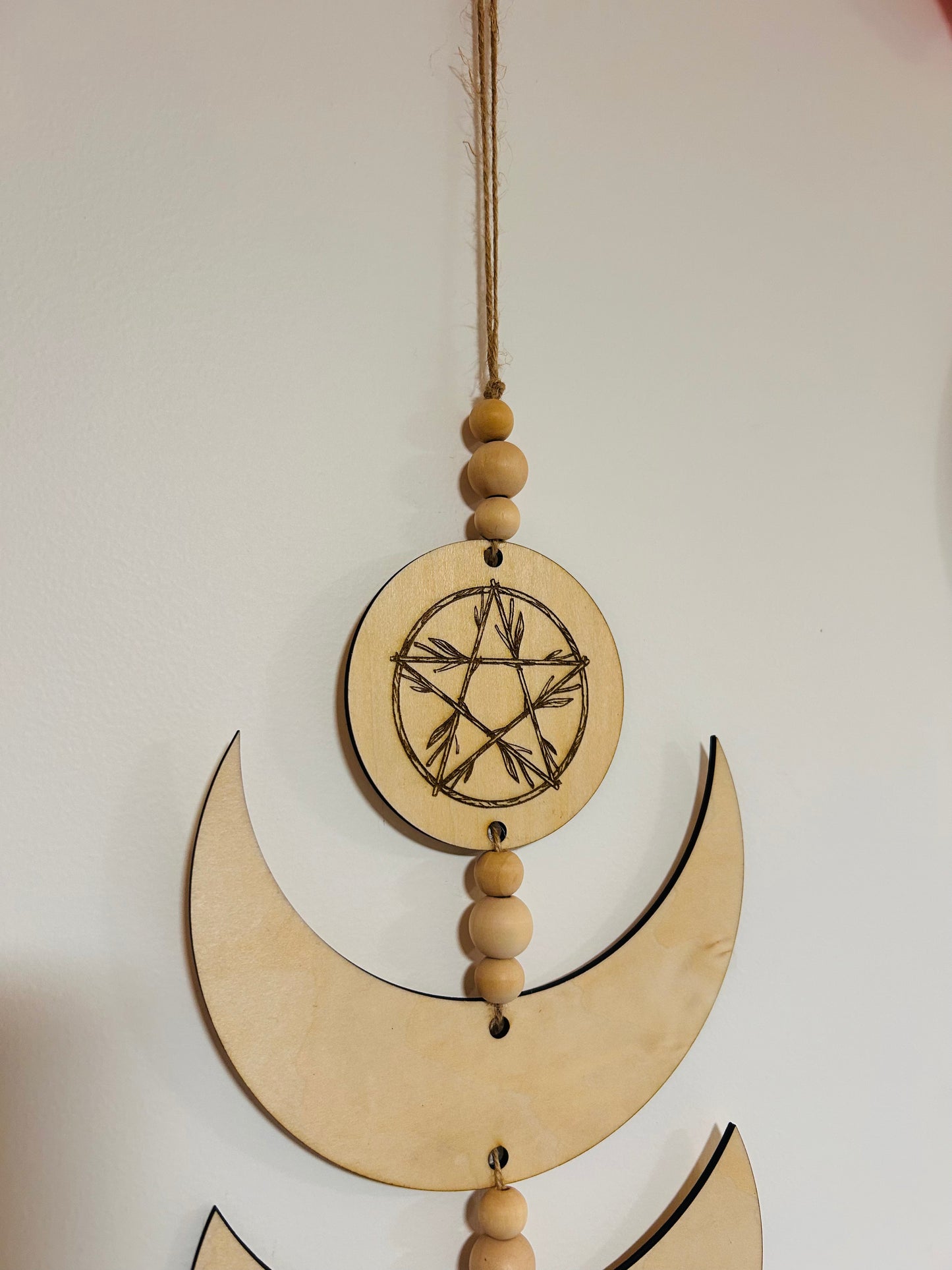 Suspension Murale Phases de Lune Personnalisable – 76 cm Le Bois Elégant