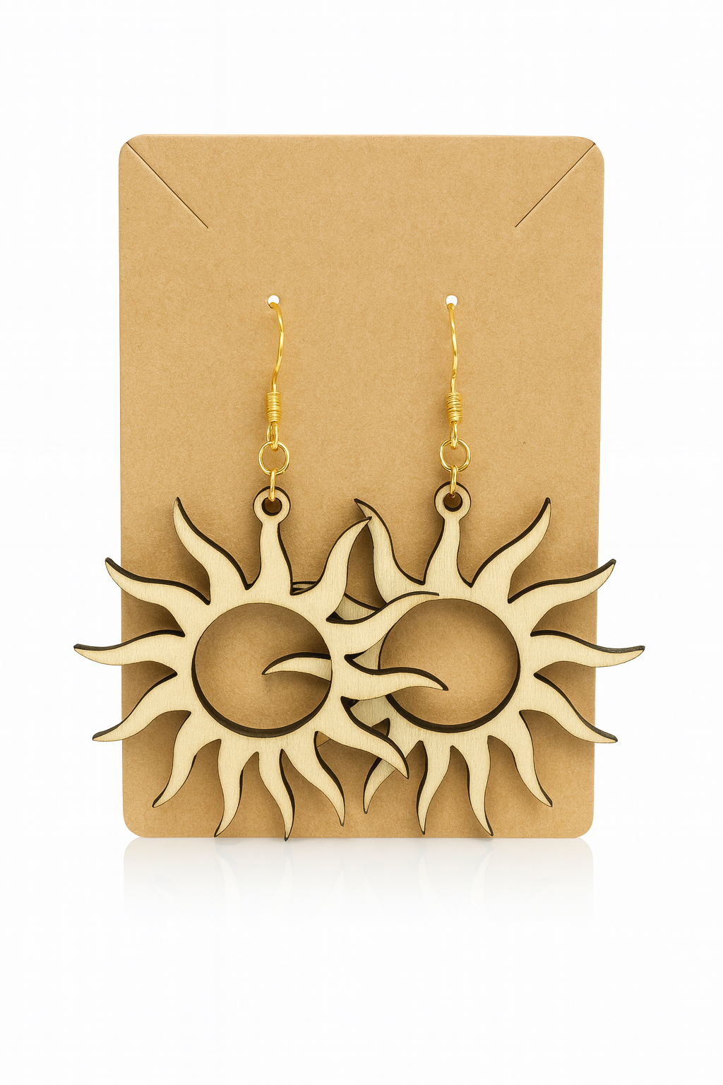 Boucles Soleil en bois naturel de la marque Le Bois Elégant, mettant en valeur leur design élégant et leur finition soignée.