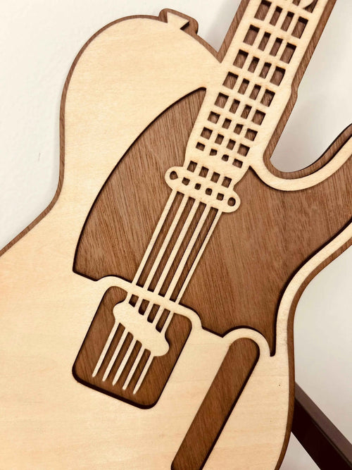 Guitare électrique décorative en bois de 42 cm de la marque Le Bois Élégant, idéale pour décoration musicale intérieure.