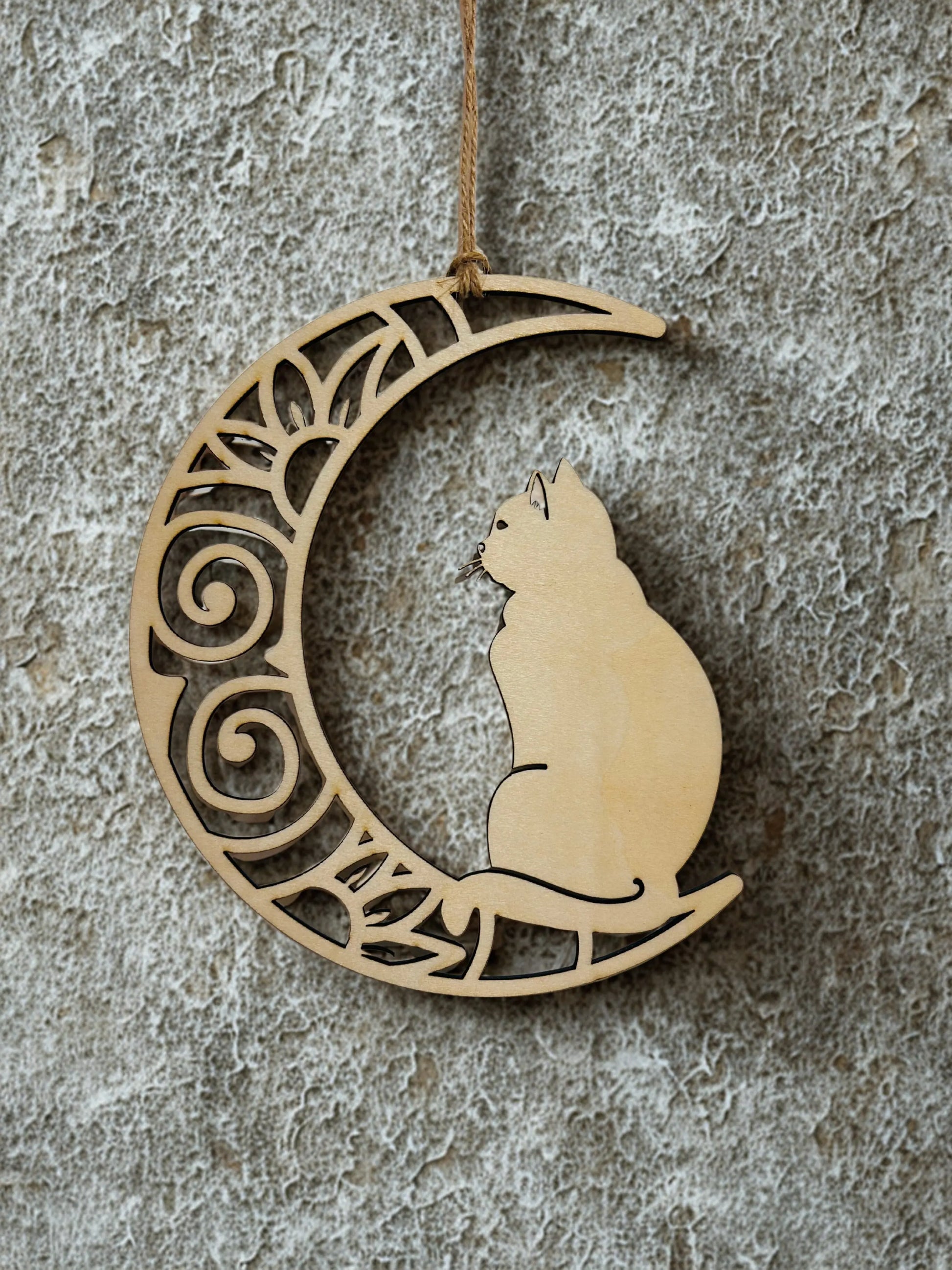Suspension Murale Bois – Chat sur Croissant de Lune Le Bois Elégant