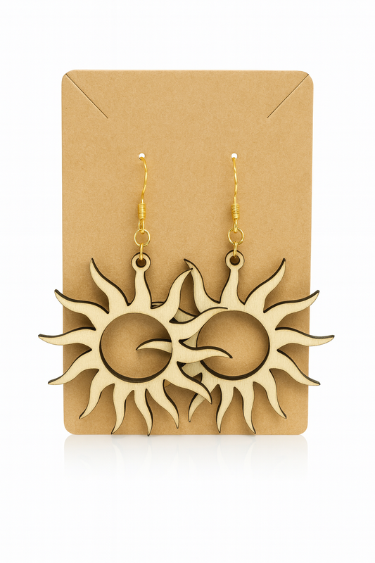 Boucles Soleil en bois naturel de la marque Le Bois Elégant, mettant en valeur leur design élégant et leur finition soignée.