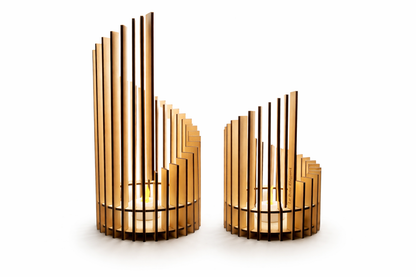 Photophore Aura en bois élégant avec bougie à l'intérieur, décoration chaleureuse et moderne pour intérieur.