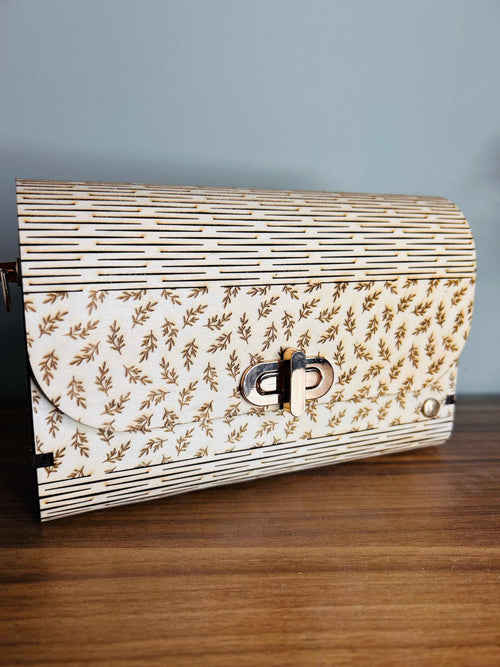 Sac romantique Le Bois Elégant en cbois avec détails élégants
