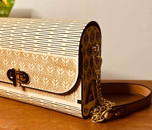Sac en bois Mimi de Le Bois Élégant, sac élégant en bois avec poignées, illustration détaillée du design du sac.